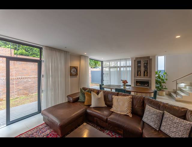 4 BEDROOM HOUSE FOR SALE IN BRYANSTON